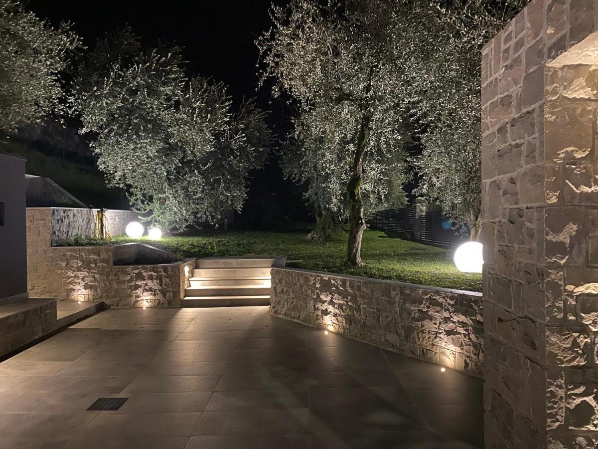 Italianway - Villa Paloma Marone Exteriör bild